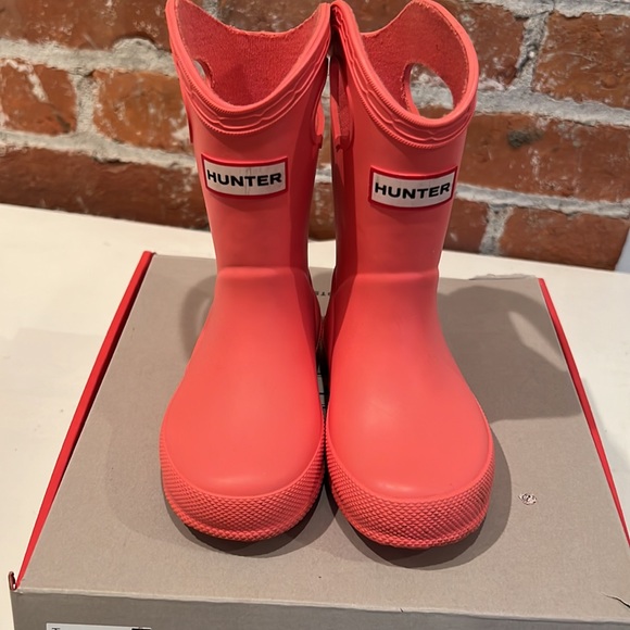 Toddler Hunter boots US sz 5/UK 4 Coral colour, worn once - Picture 2 of 5